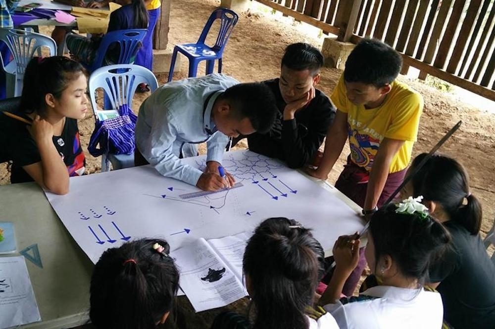 Save the Children trains mobile teachers to improve childhood education in Myanmar